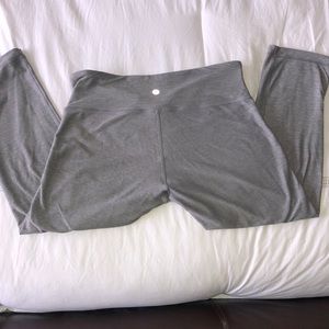Lululemon Wunder Under Cropped Legging